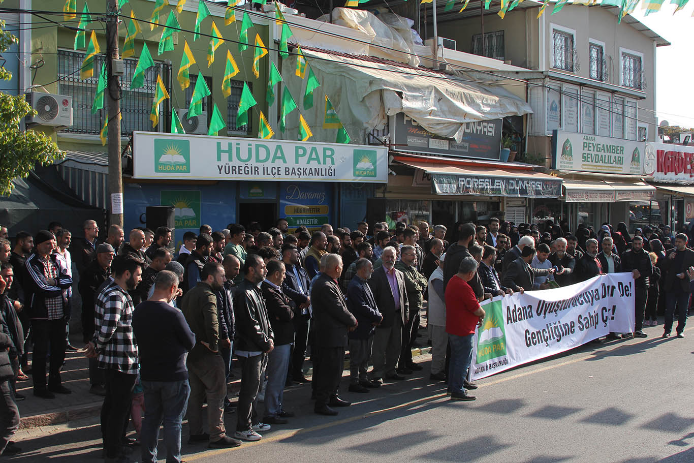 HÜDA PAR Adana İl Gençlik Kolları Başkanı Erkuş: Neslimizin uyuşturucu ile ifsat edilmesine asla müsaade etmeyeceğiz