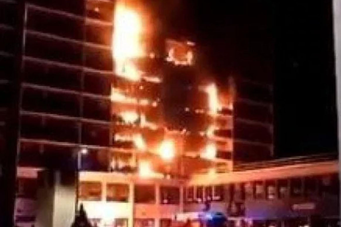 مصرع 16 شخصاً على الأقل في حريق فندق في كمبوديا
