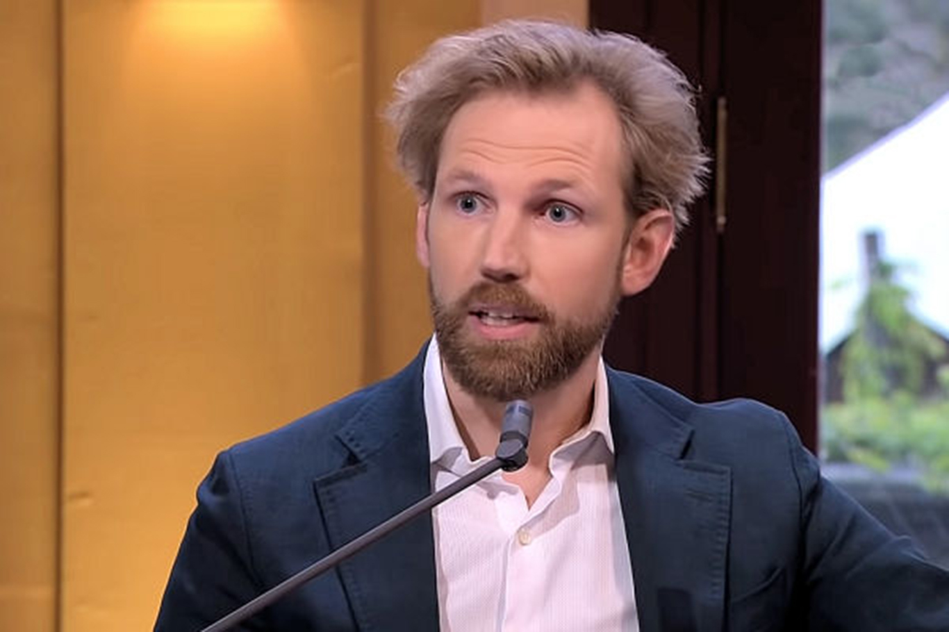 Hollanda'da İslami kuruluşlardan Eğitim Bakanı'na dava Hollanda'da İslami kuruluşlardan Eğitim Bakanı'na dava