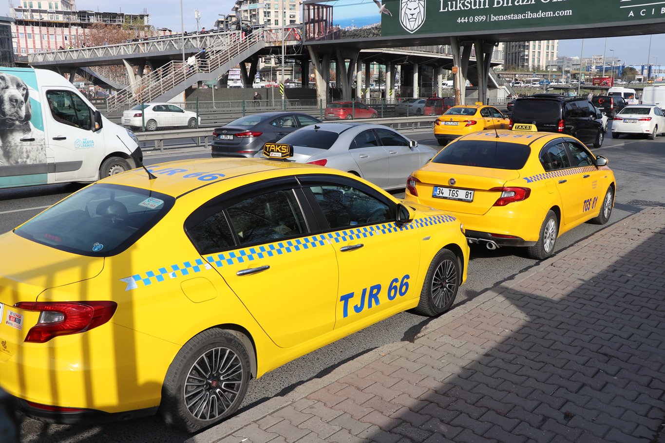 Taksiciler: 2 bin yeni taksi soruna çözüm olmaz