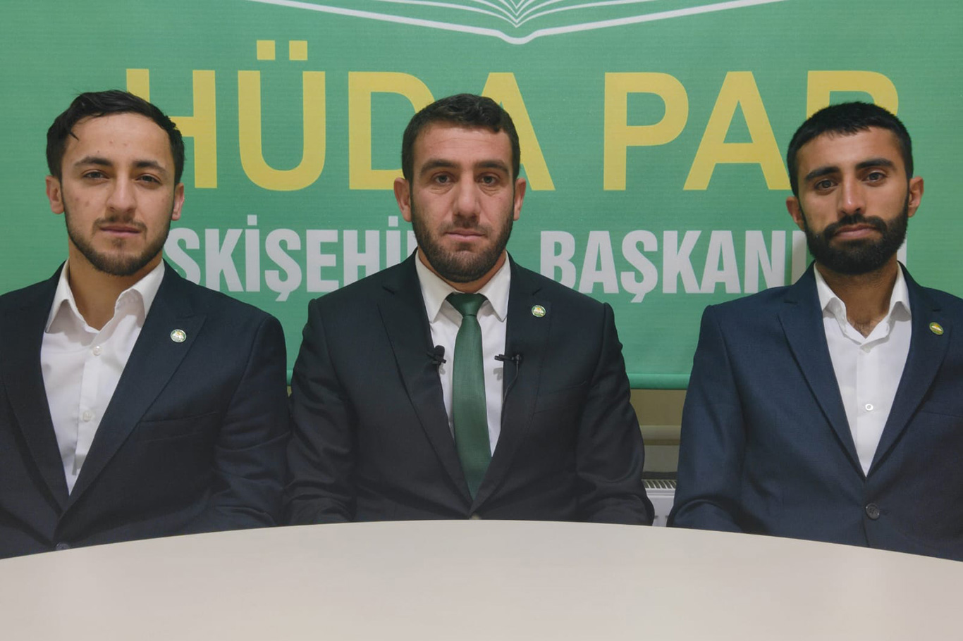 HÜDA PAR Eskişehir İl Başkanlığından Hal Camii'nin yıkım kararına tepki HÜDA PAR Eskişehir İl Başkanlığından Hal Camii'nin yıkım kararına tepki