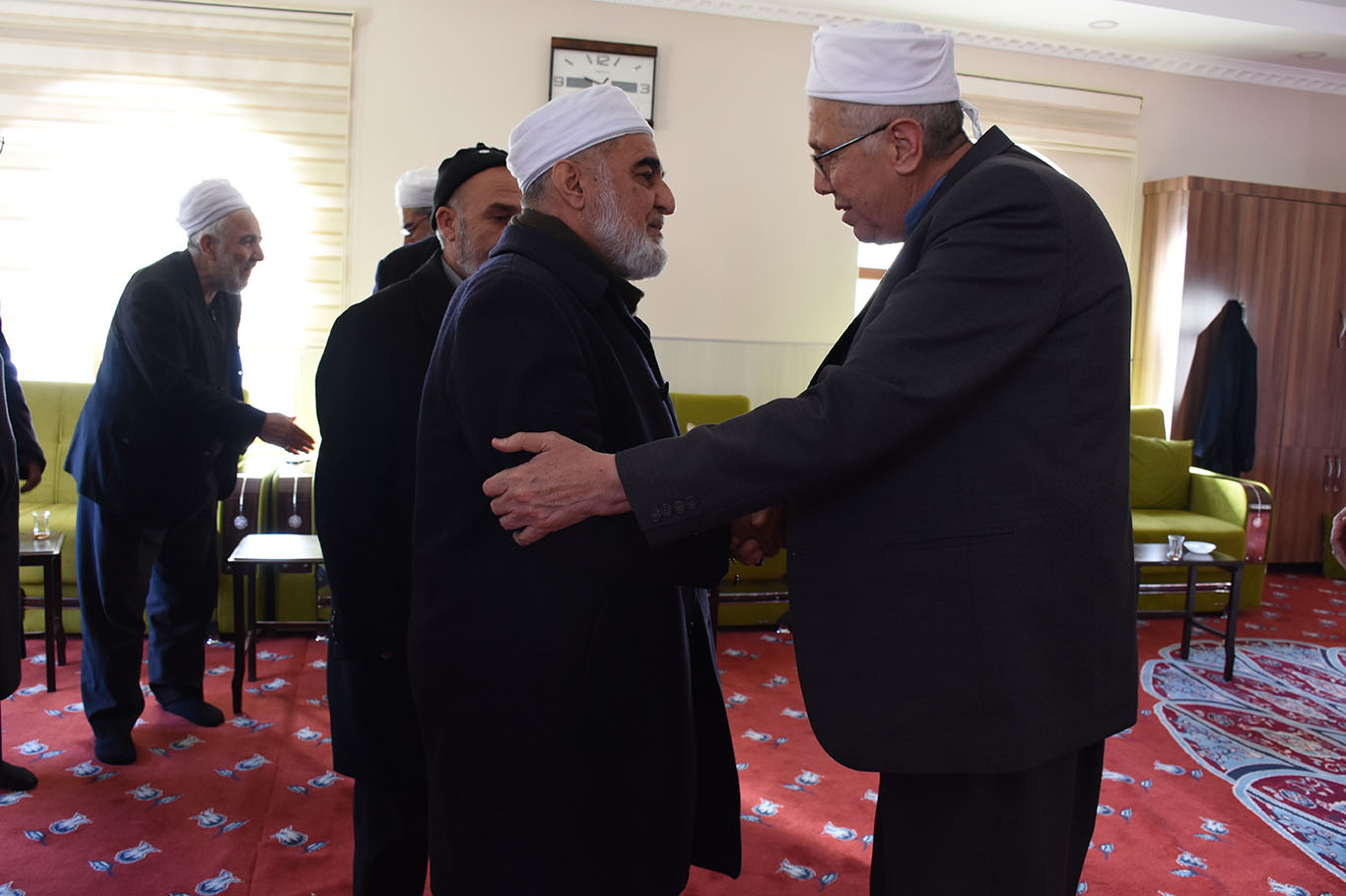 شاندێکی إتحاد العلماء بەشداری لە پرسەی شێخ محەمەد مەسعود تورەل دەکات شاندێکی إتحاد العلماء بەشداری لە پرسەی شێخ محەمەد مەسعود تورەل دەکات