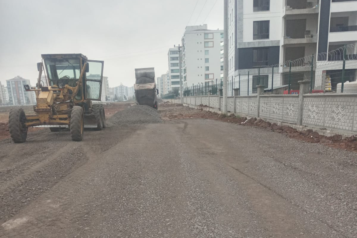 Türkiye’nin en büyük mahallesinin çehresi yeni yollarla değişiyor Türkiye’nin en büyük mahallesinin çehresi yeni yollarla değişiyor