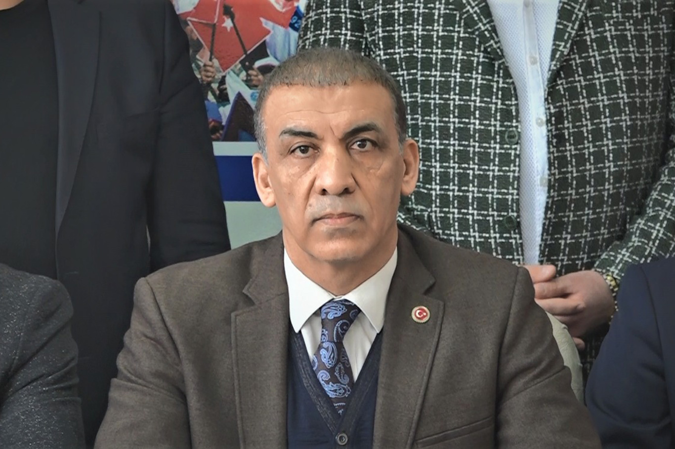 Türkiye Kamu-Sen'den memura seyyanen zam talebi Türkiye Kamu-Sen'den memura seyyanen zam talebi