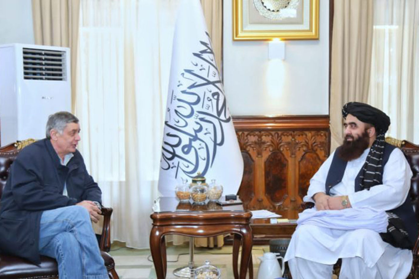 Afghan Foreign Minister meets with Russian diplomat Zamir Kabulov