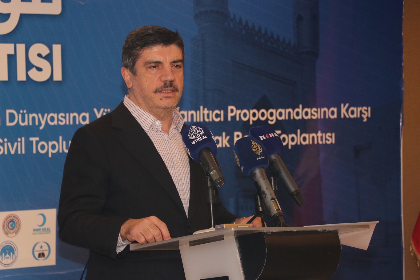 Yanıltıcı Çin propagandasına karşı âlimler ve STK'lardan ortak basın açıklaması