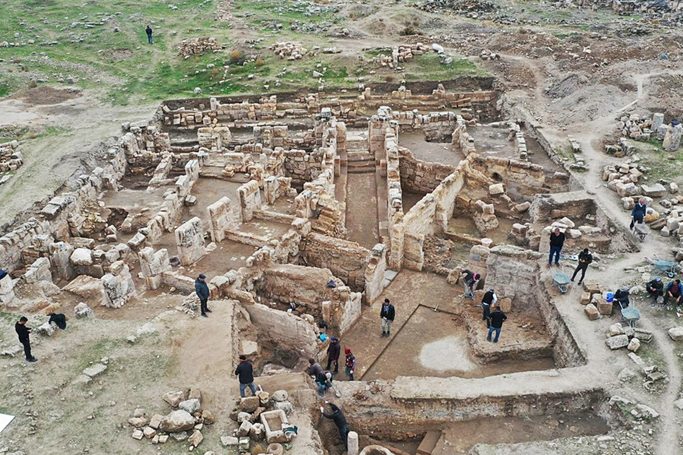 Dünyanın ilk üniversitesinin Harran'da olduğu tescillendi Dünyanın ilk üniversitesinin Harran'da olduğu tescillendi