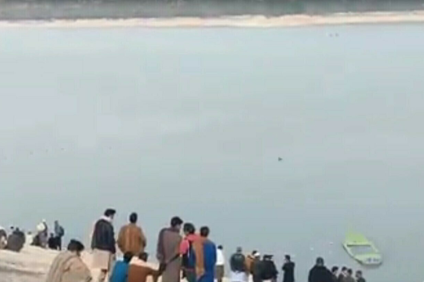 11 children killed in northwest Pakistan boat capsize