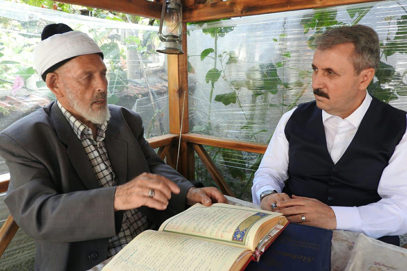 BBP Genel Başkanı Mustafa Destici'nin babası hayatını kaybetti BBP Genel Başkanı Mustafa Destici'nin babası hayatını kaybetti