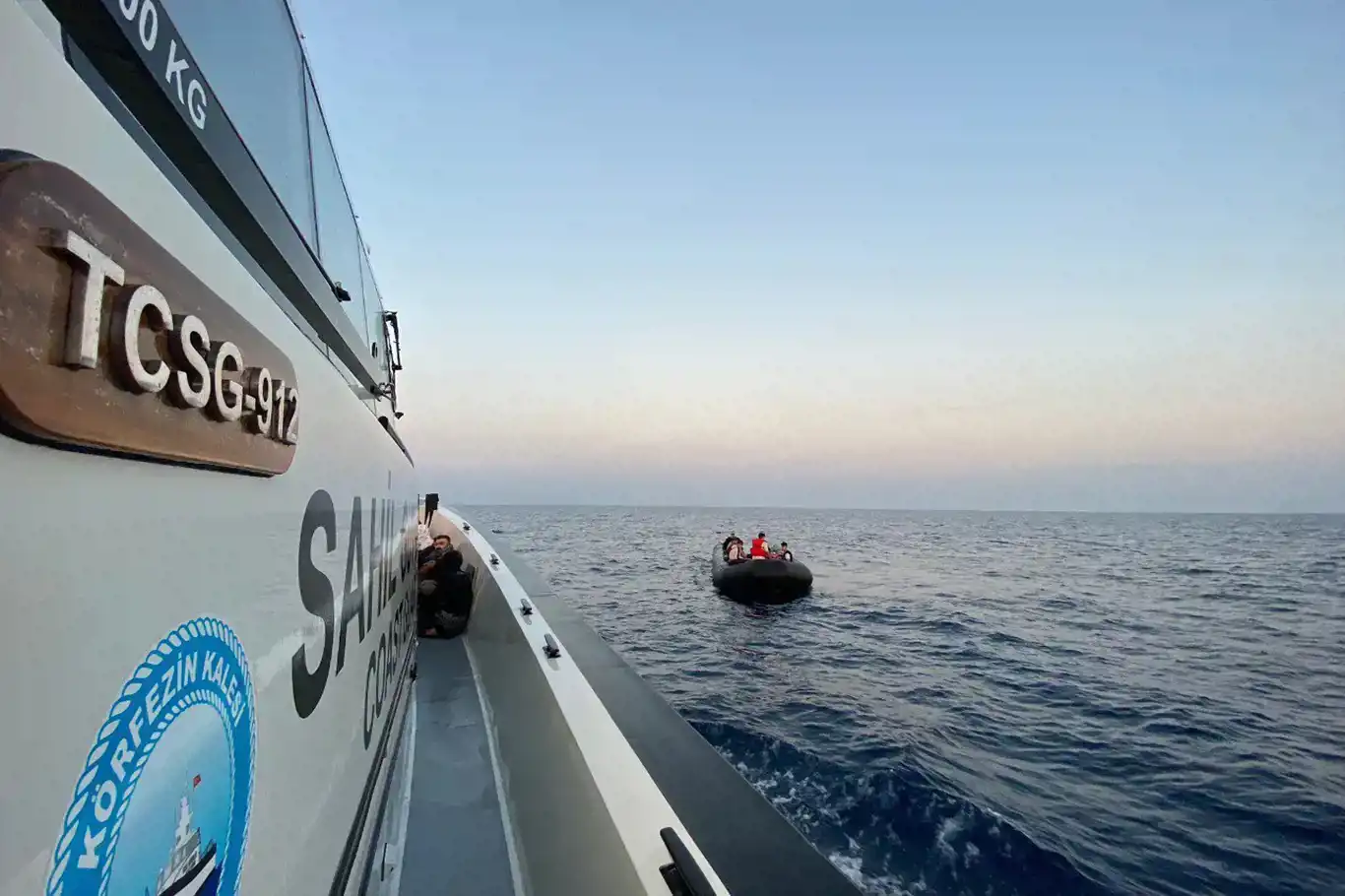 Turkish coast guard rescues 149 irregular migrants pushed back by Greek forces Turkish coast guard rescues 149 irregular migrants pushed back by Greek forces