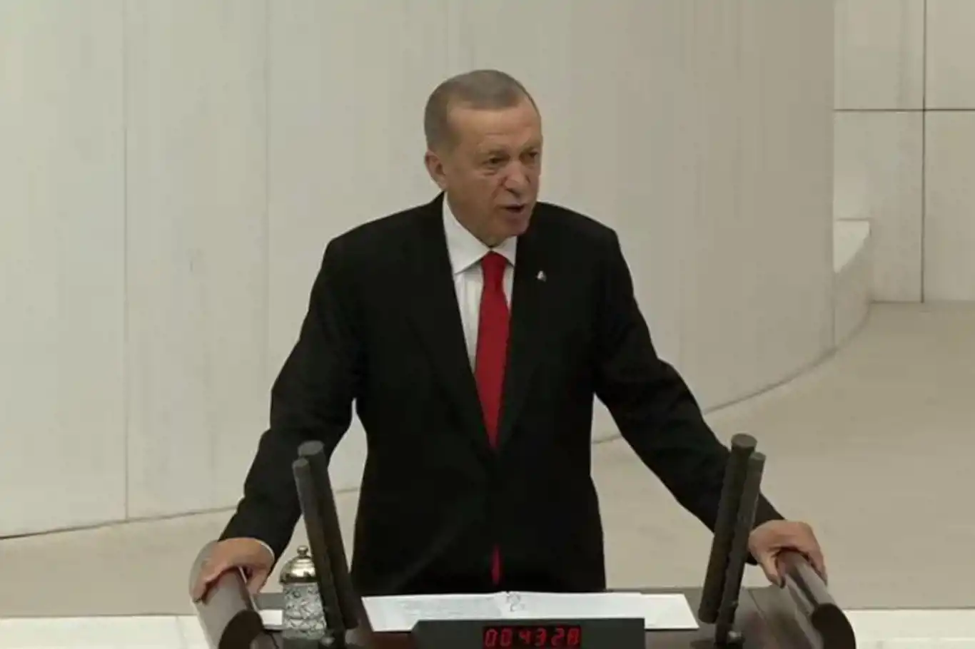 Erdogan delivers speech at Parliament, addressing critical issues Erdogan delivers speech at Parliament, addressing critical issues