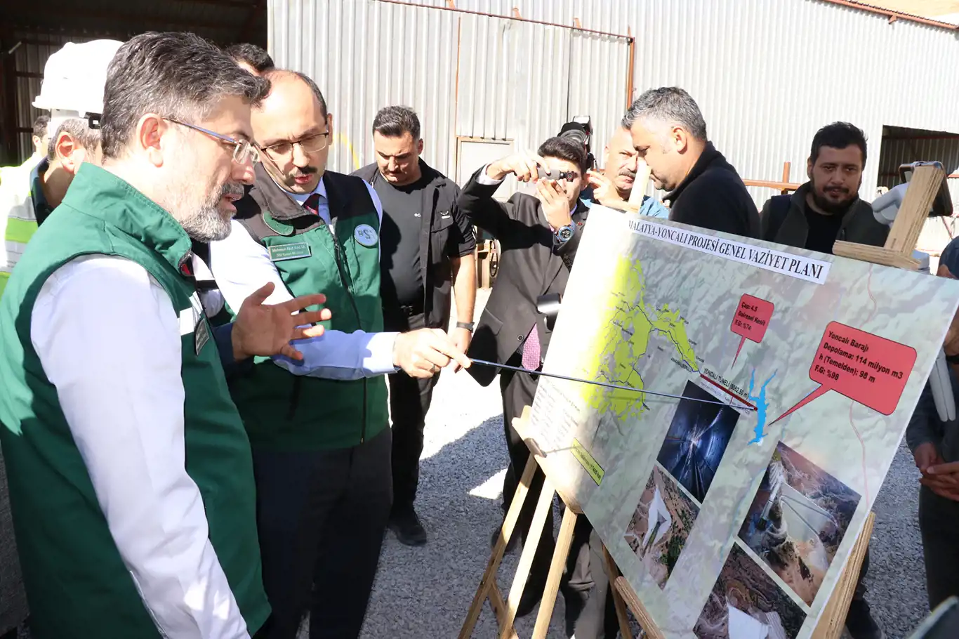 Bakan Yumaklı: Yoncalı Barajıyla 175 bin dekarlık alan suya kavuşacak Bakan Yumaklı: Yoncalı Barajıyla 175 bin dekarlık alan suya kavuşacak