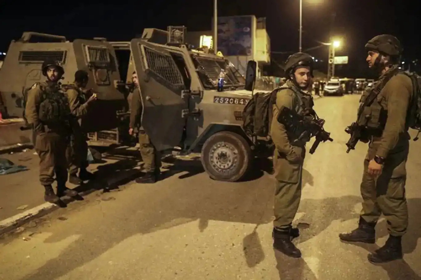 Siyonist işgal rejimi 55 Filistinliyi alıkoydu