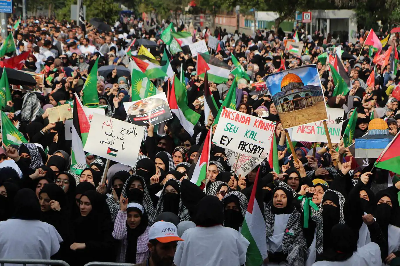 Molla Mahmut Kılınç: Filistin'deki savaş İslam ile küfrün savaşıdır