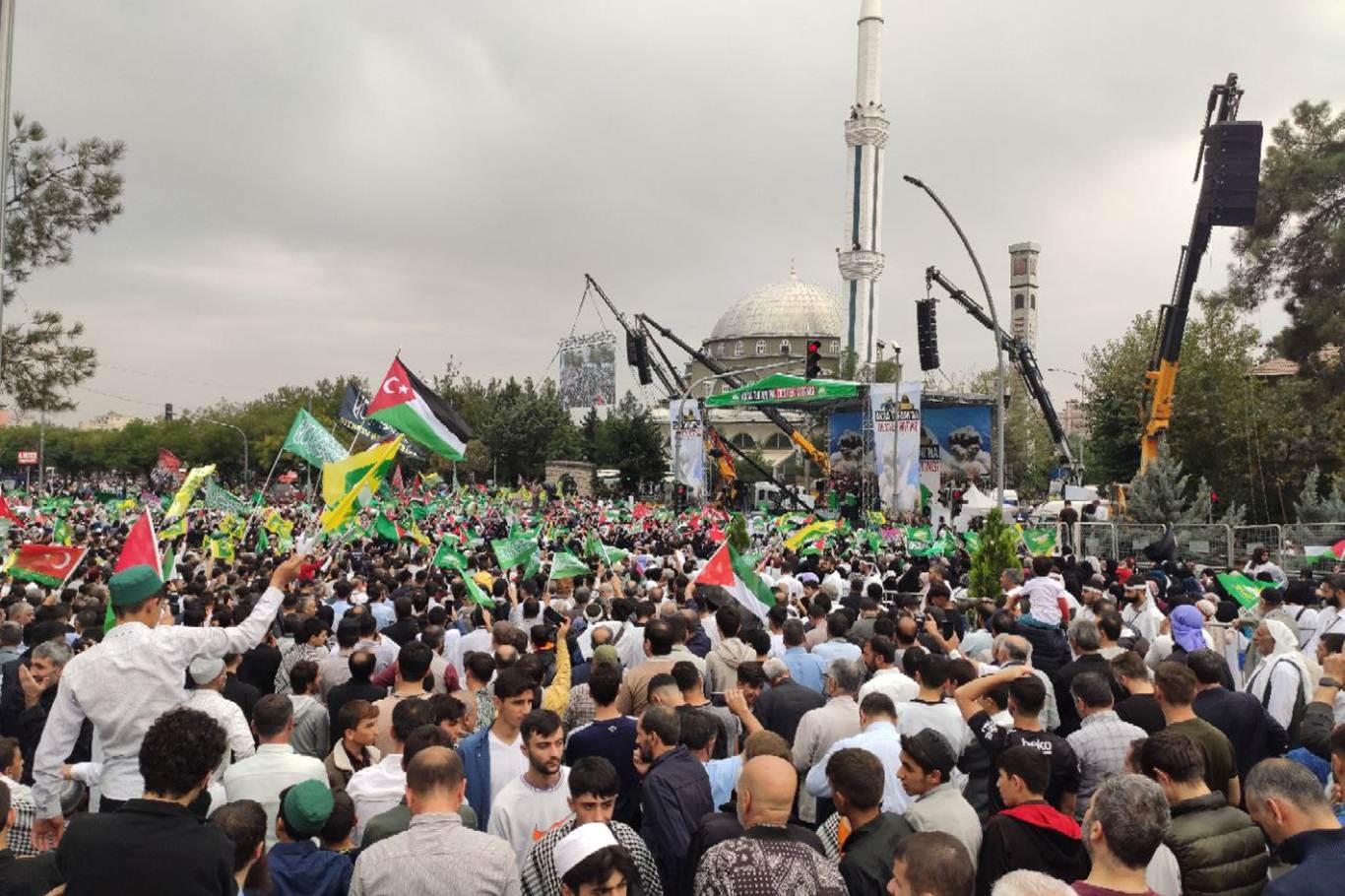Diyarbakır'da Aksa Tufanı'na destek mitingi
