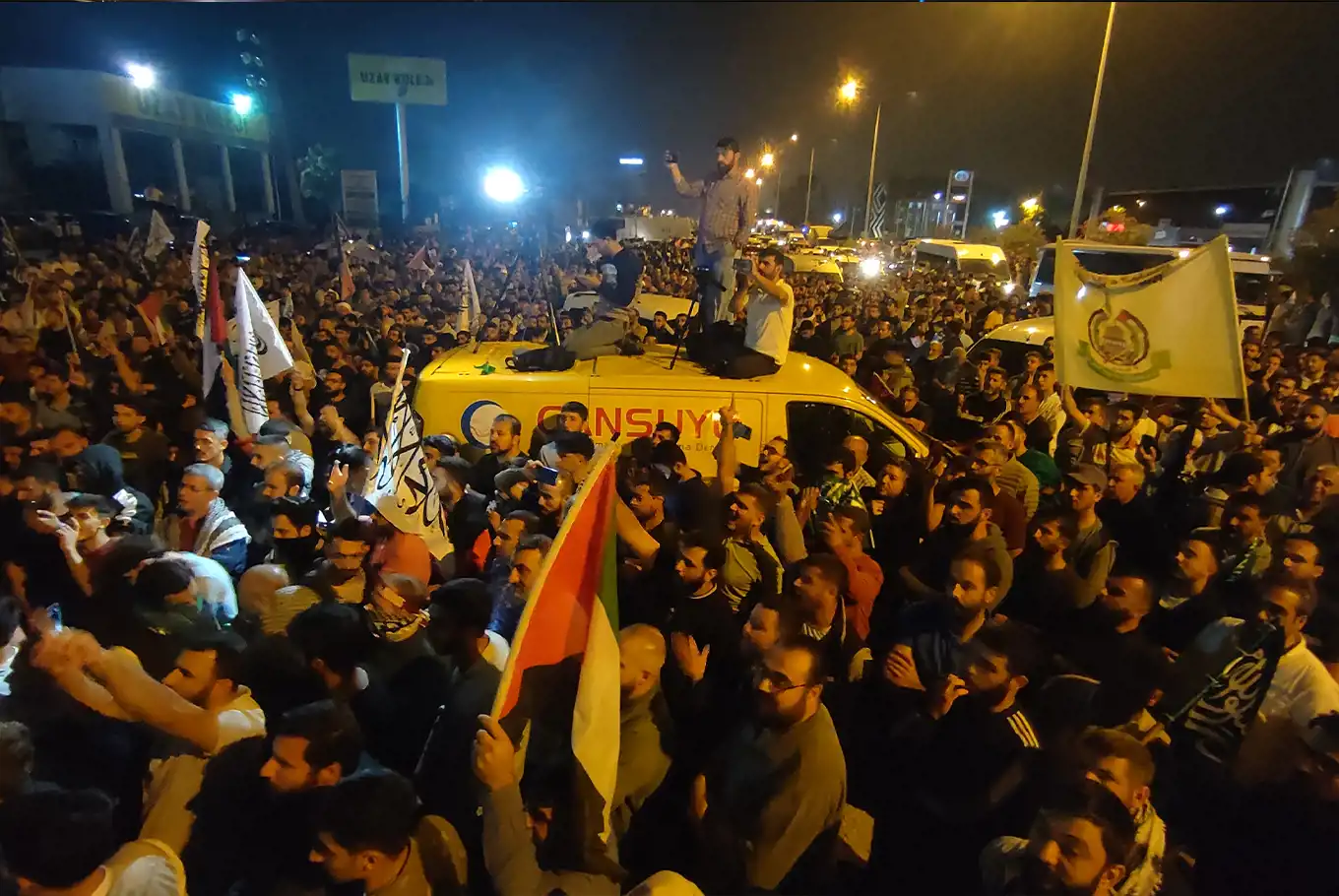 İşgalci siyonistlerin Gazze'de hastaneleri bombalaması Adana’da protesto edildi