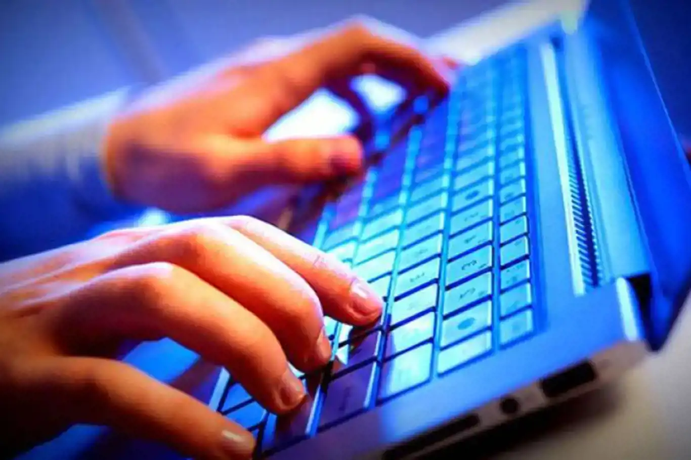 2 bini aşkın internet sitesine yayın yasağı 2 bini aşkın internet sitesine yayın yasağı