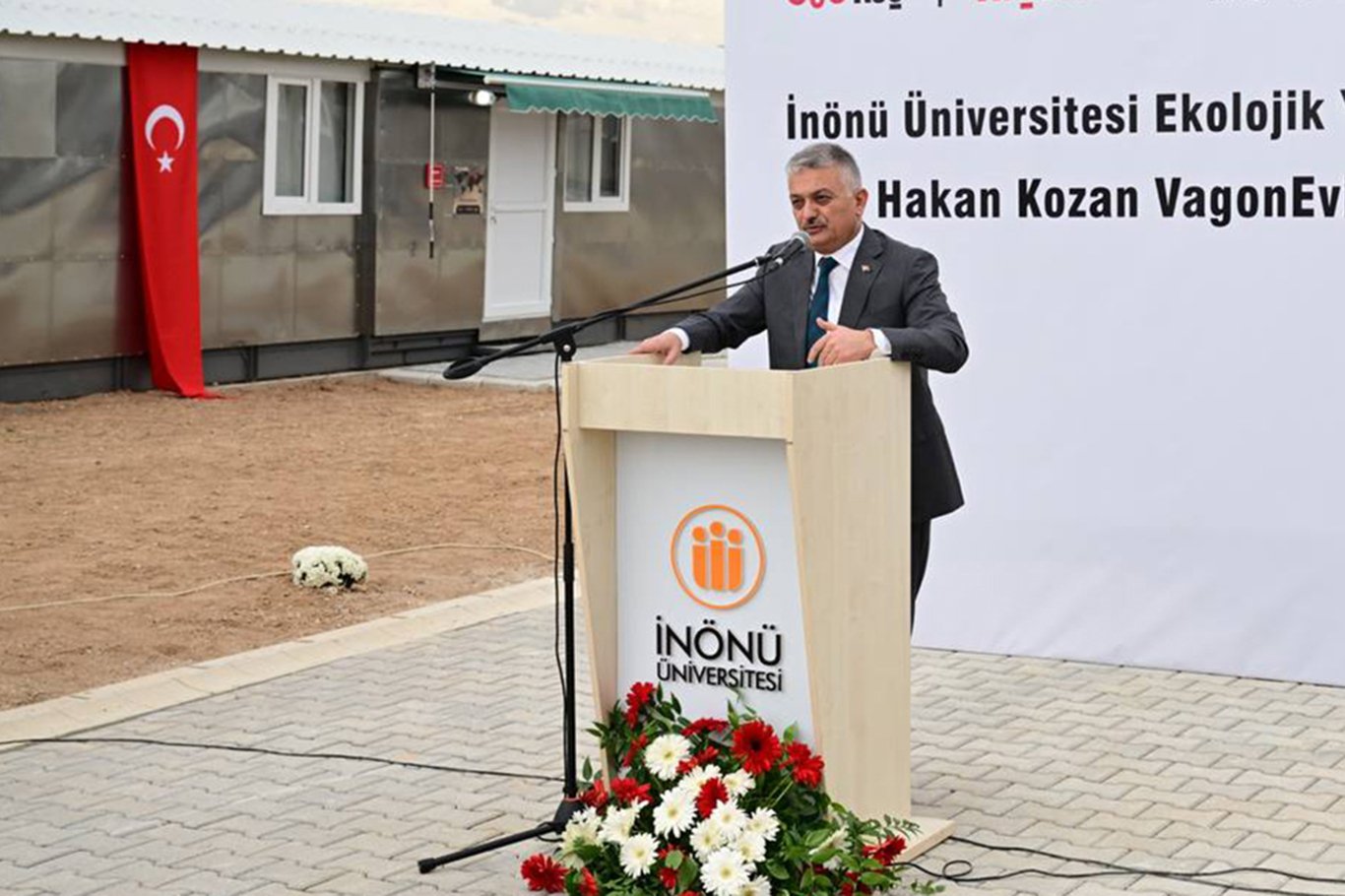 Deprem bölgesi Malatya’da vagon evlerin açılışı yapıldı Deprem bölgesi Malatya’da vagon evlerin açılışı yapıldı