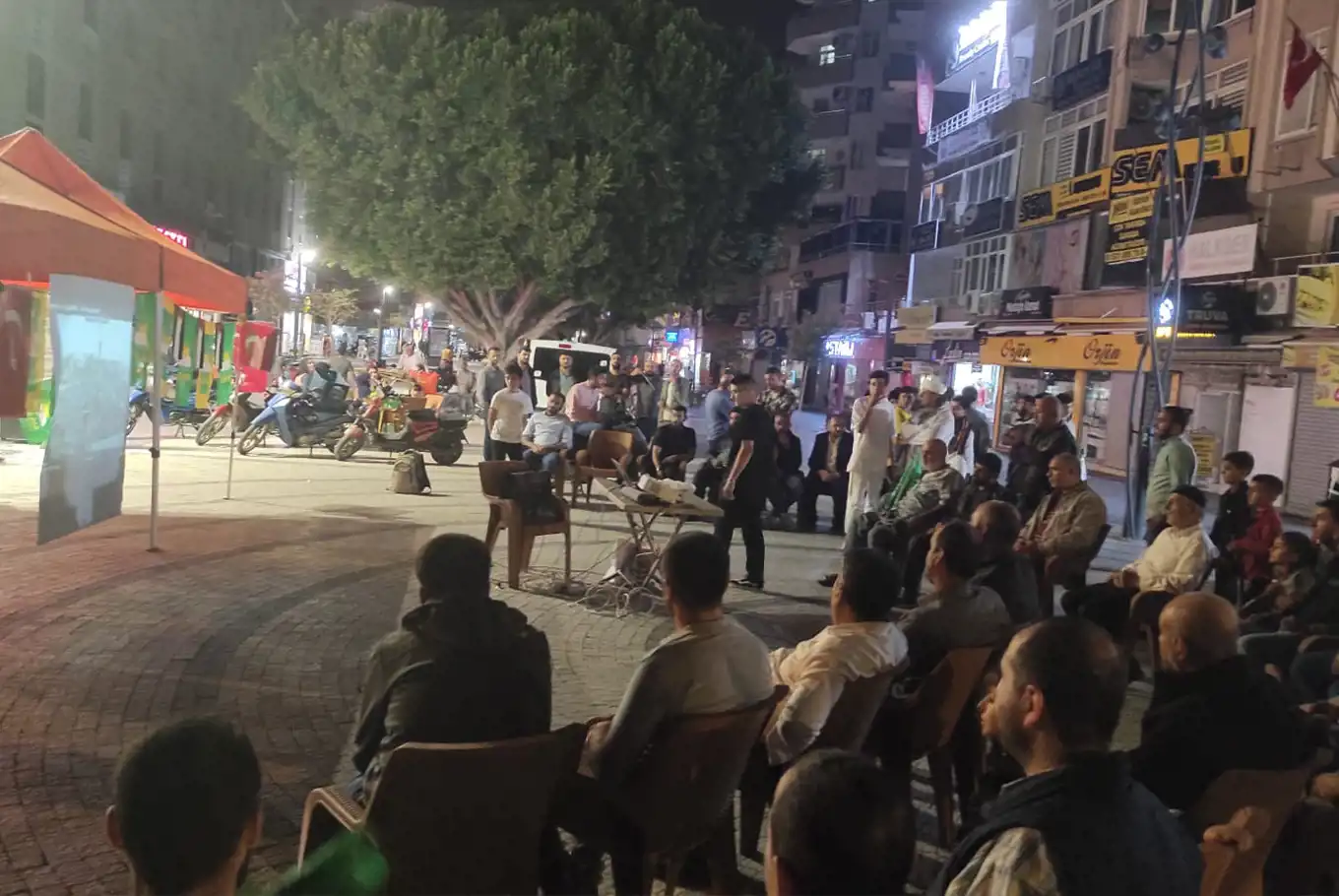 HÜDA PAR Tarsus İlçe Başkanlığı 'Filistin Destek Çadırı' açtı