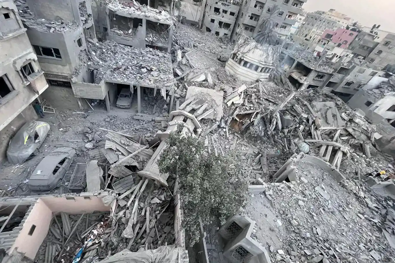 Siyonist rejim Gazze'de 26 camiyi tamamen yıktı