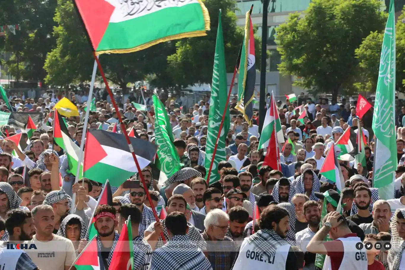 Prophet's Lovers Foundation organizes rally in Adana to support Gaza