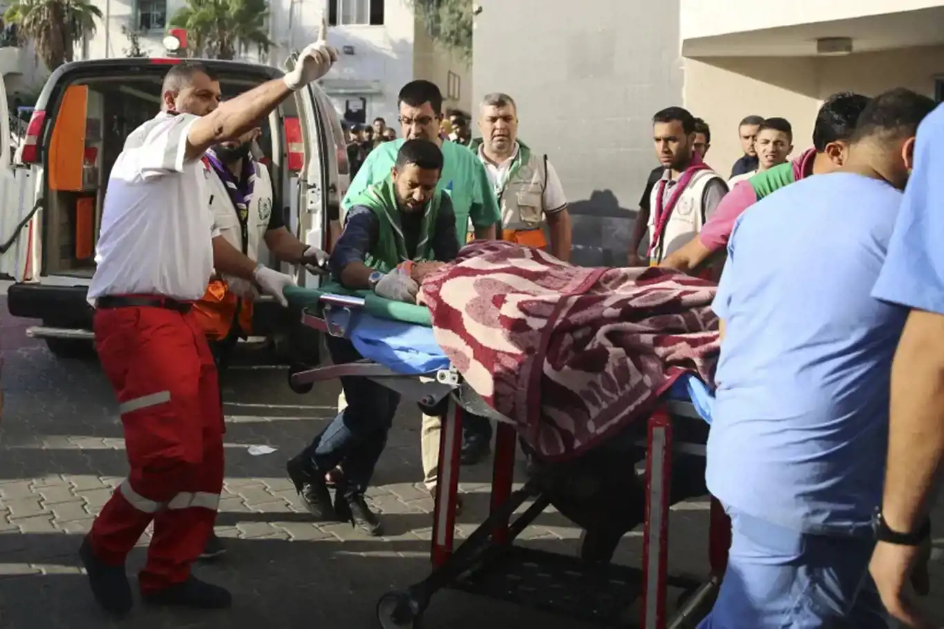Gazze'de sağlık sistemi tamamen çöktü