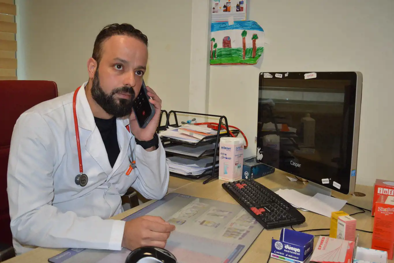 Türkiye'de görev yapan Filistinli doktor, ailesine ulaşamıyor