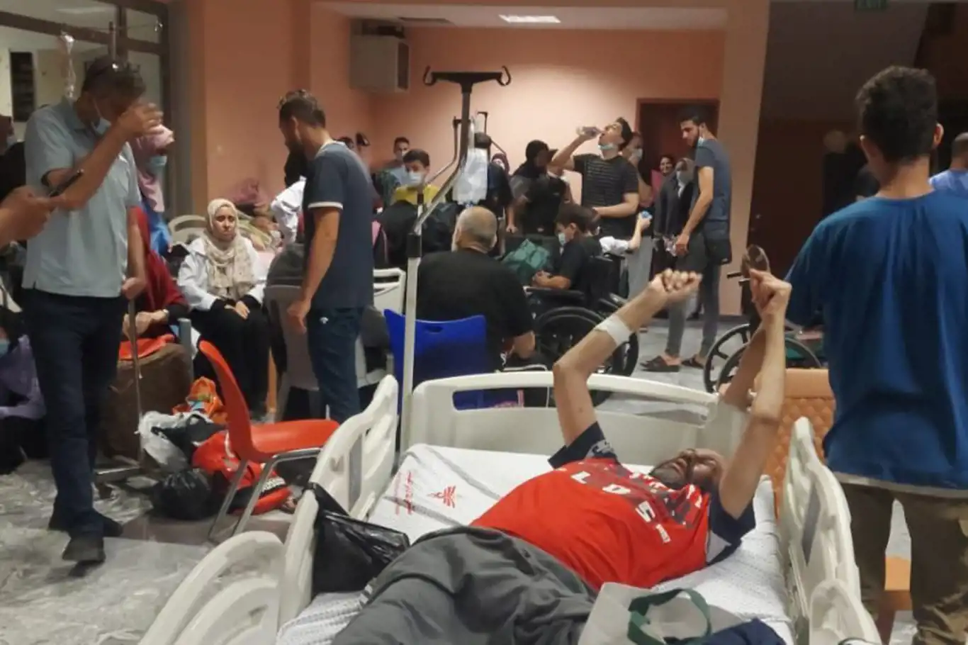 İşgal rejimi Gazze'deki Türkiye Dostluk Hastanesi'ne hasar verdi