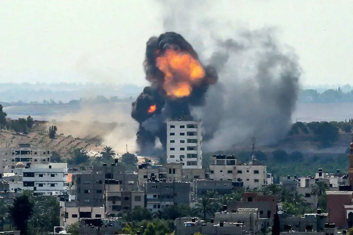 Hiroşima'ya atılan bombanın bir buçuk katı Gazze'ye atıldı
