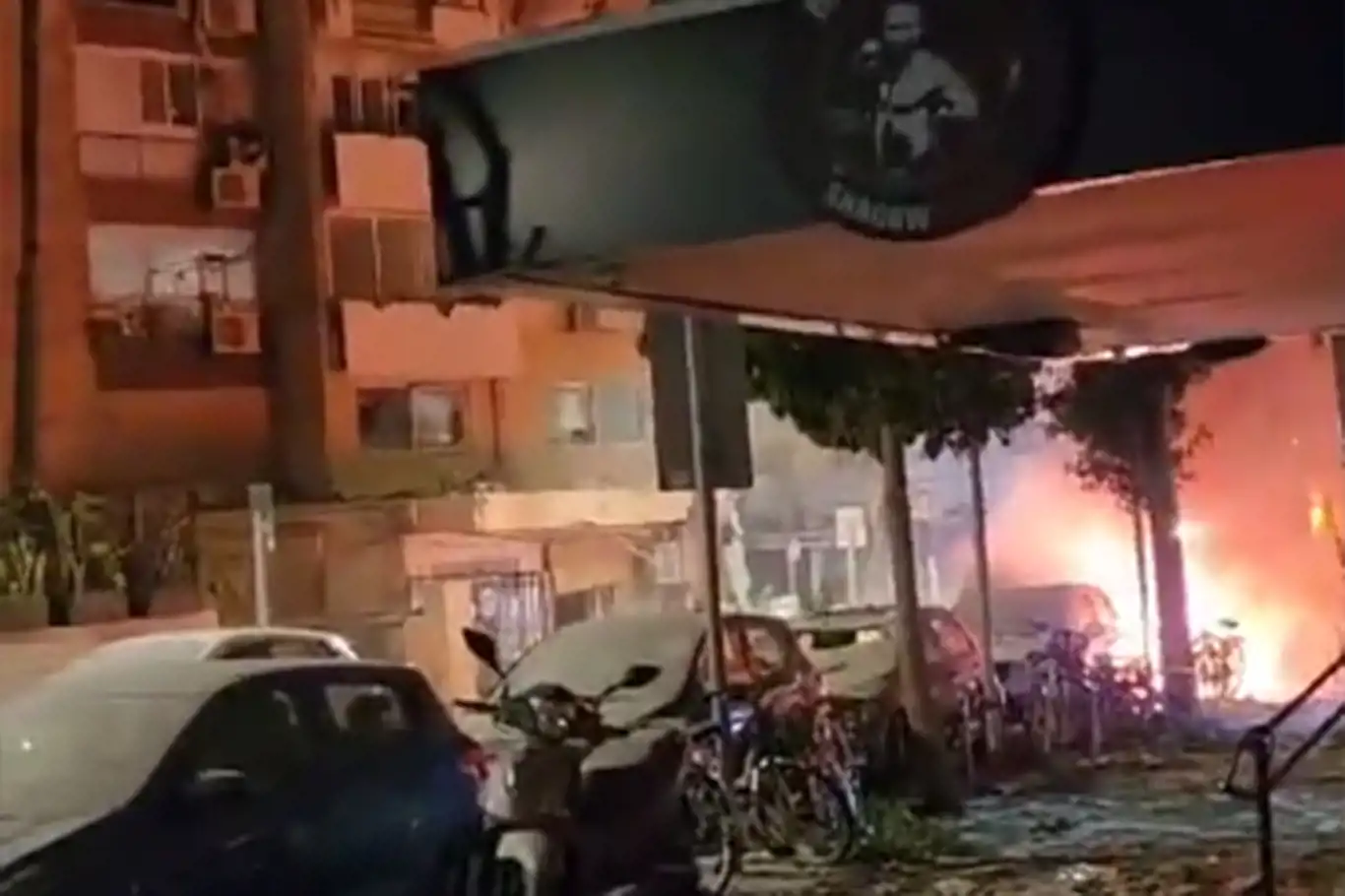 Kassam Tugayları'ndan Telaviv'e füze bombardımanı