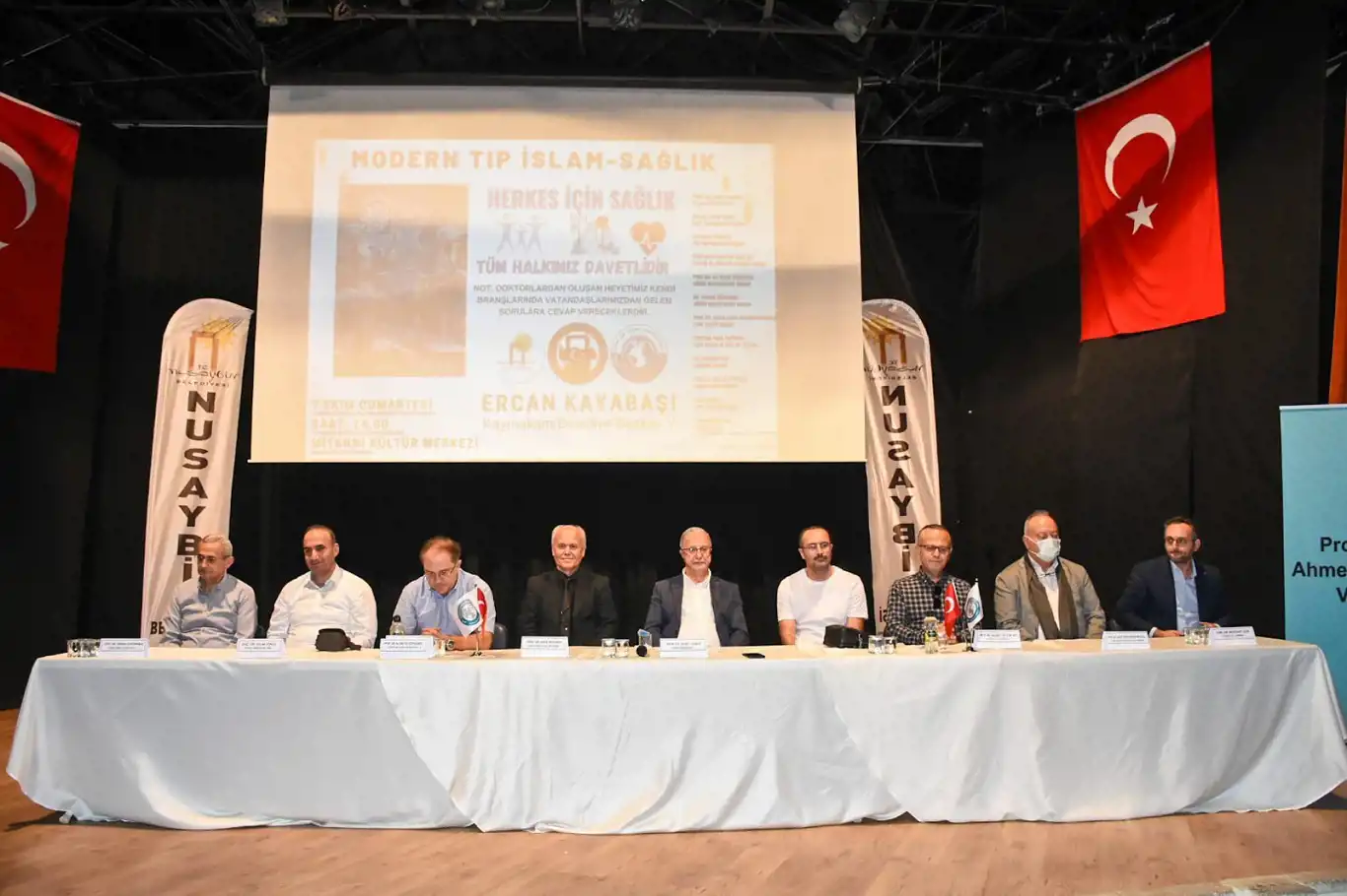 Nusaybin'de Modern Tıp İslam ve Sağlık Konferansı düzenlendi Nusaybin'de Modern Tıp İslam ve Sağlık Konferansı düzenlendi