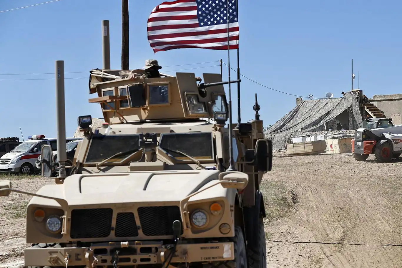 İşgalci ABD'nin Suriye'deki üssüne saldırı