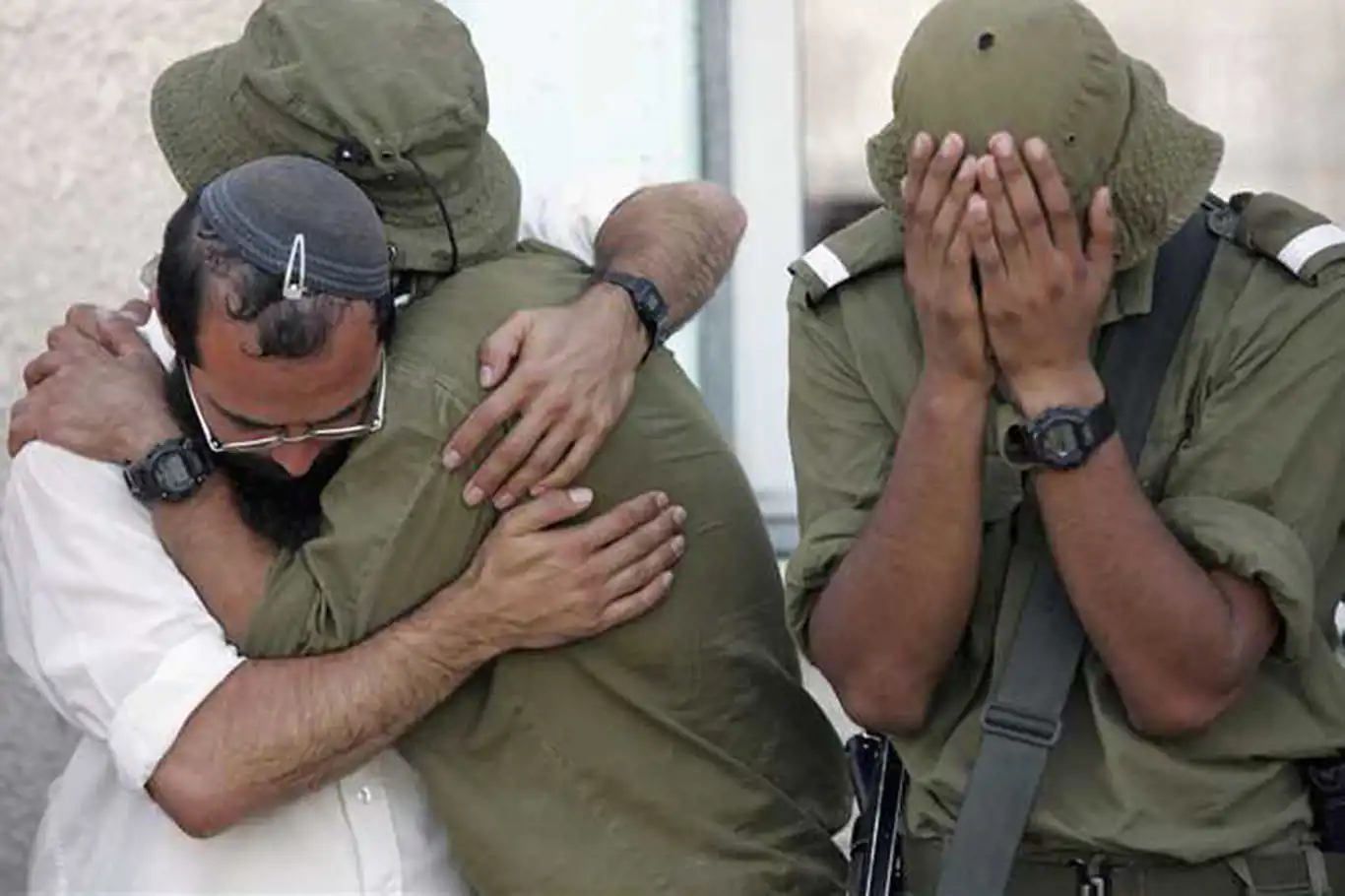 HAMAS: Filistinli esirler bırakılmadan işgalci asker esirler bırakılmayacak