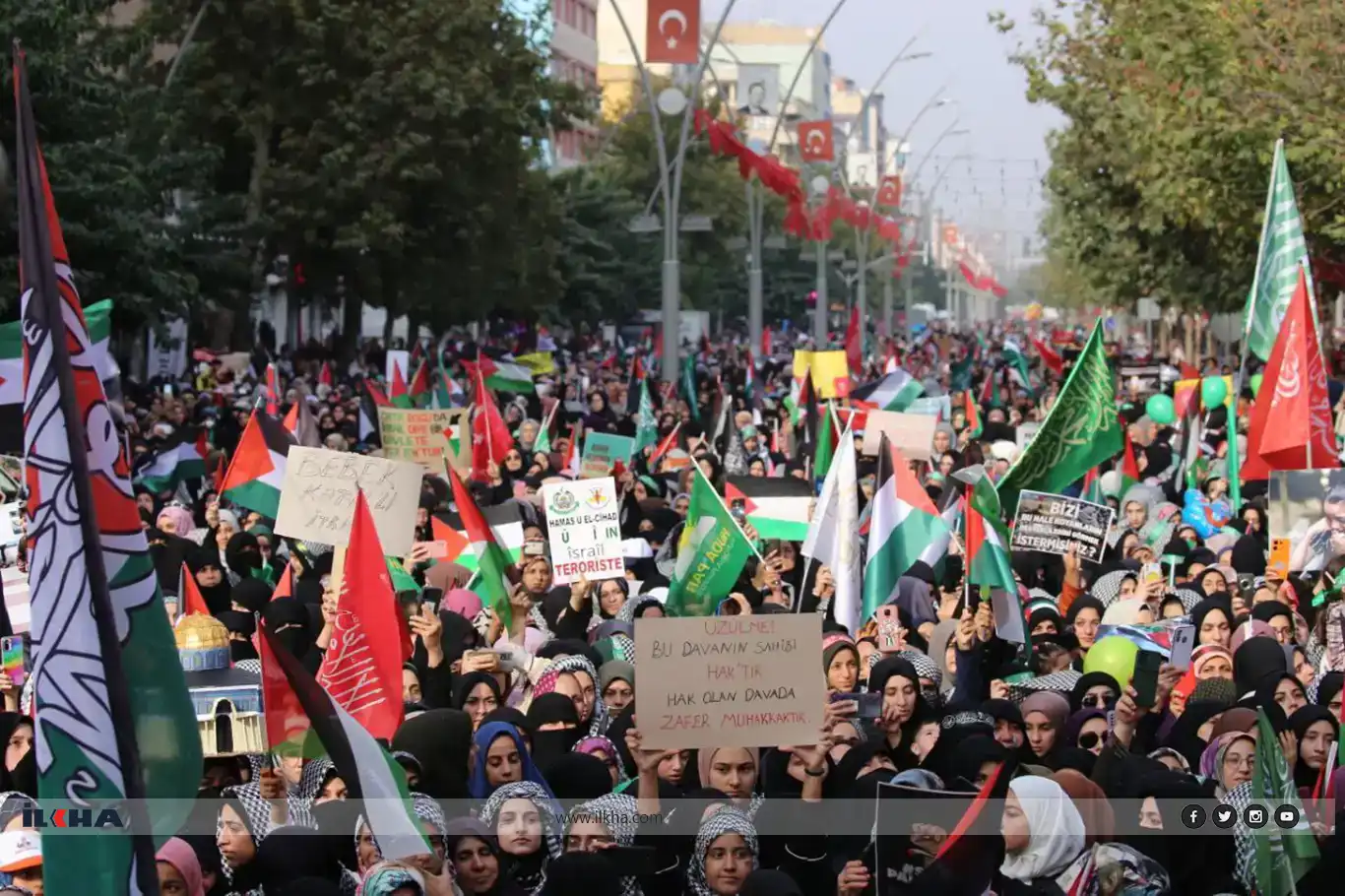 Serokê Bajara Êlihê yê HUDA PARê Şahîn: Em ji şîyandina sotemenîyê a li ser welatê me re ne razî ne Serokê Bajara Êlihê yê HUDA PARê Şahîn: Em ji şîyandina sotemenîyê a li ser welatê me re ne razî ne