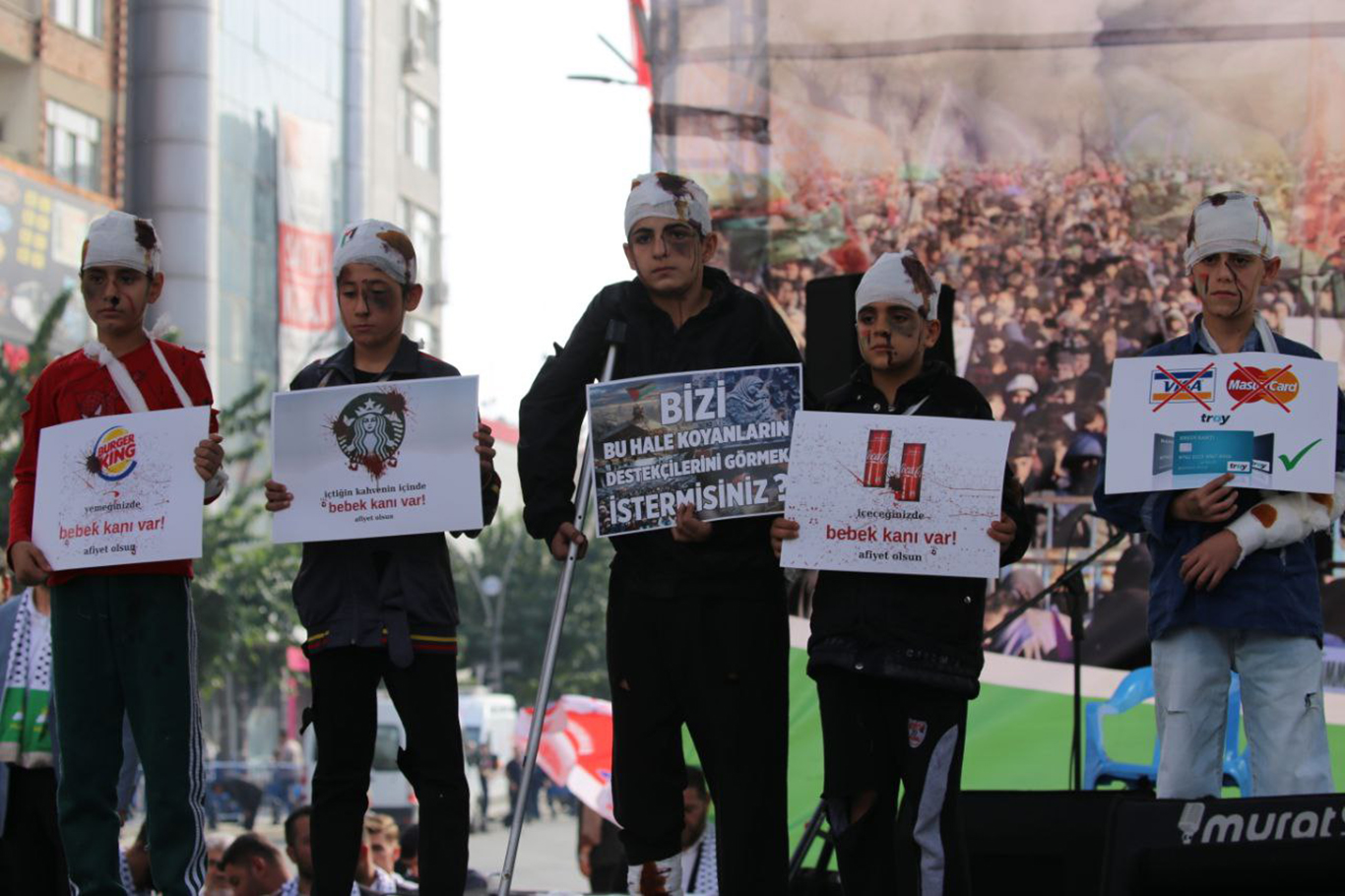 HÜDA PAR Batman İl Başkanlığı, "Aksa Tufanına Destek" temasıyla miting düzenledi.