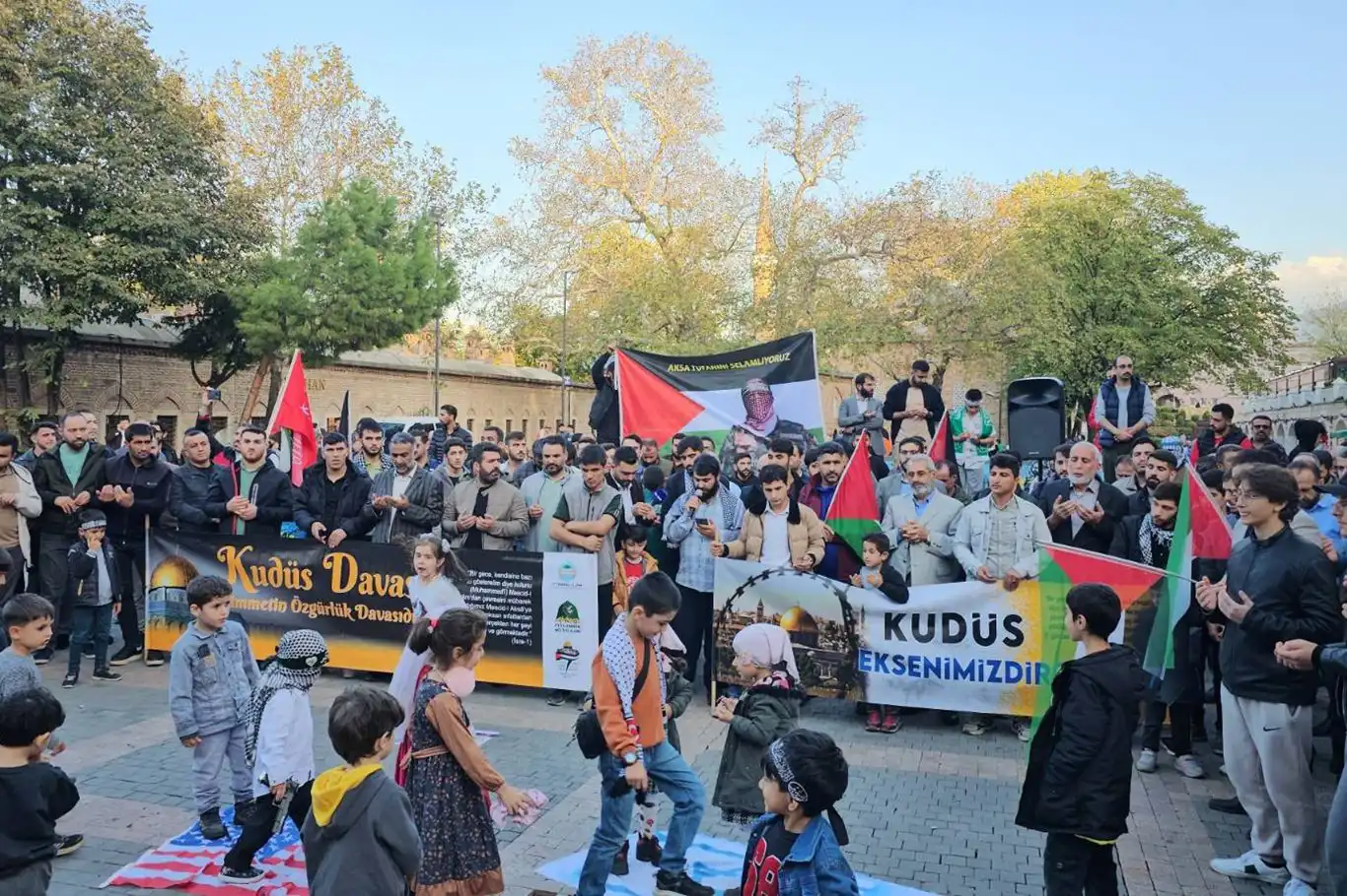 Bursa'da "Filistin'e Özgürlük Aksa Tufanına Destek" açıklaması yapıldı