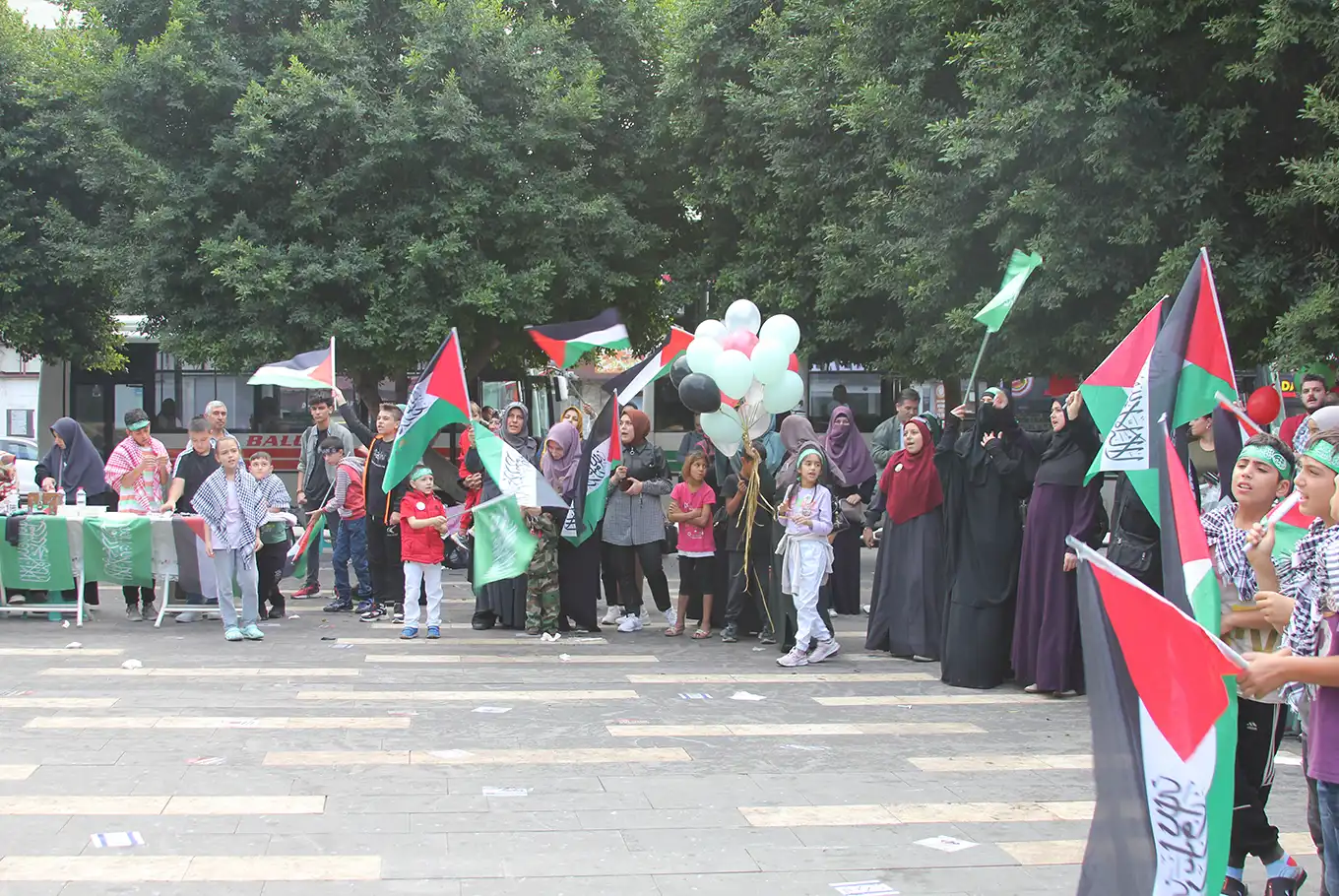 Adana'da kadınlar Filistin'e destek için bir araya geldi