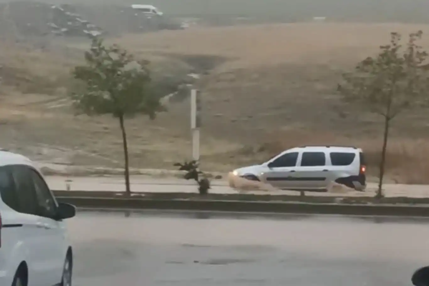 Silvan'da sağanak etkili oldu