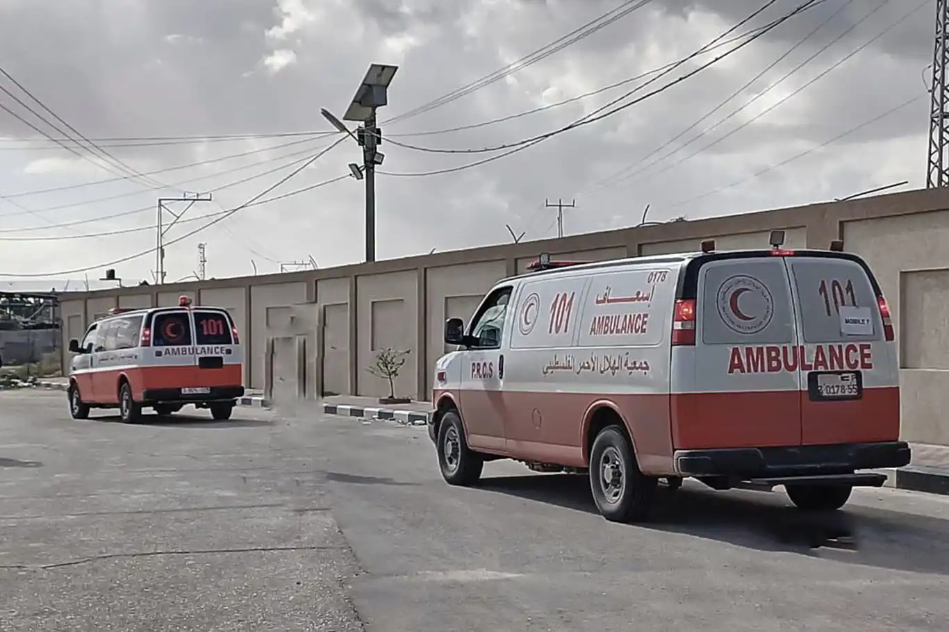 Filistin Kızılayı: siyonist işgal rejimi ambulansları durduruyor