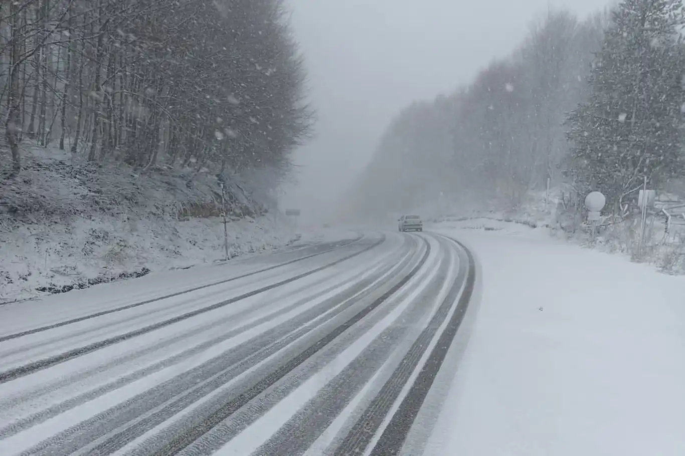 İnegöl-Domaniç yolu araç trafiğine açıldı