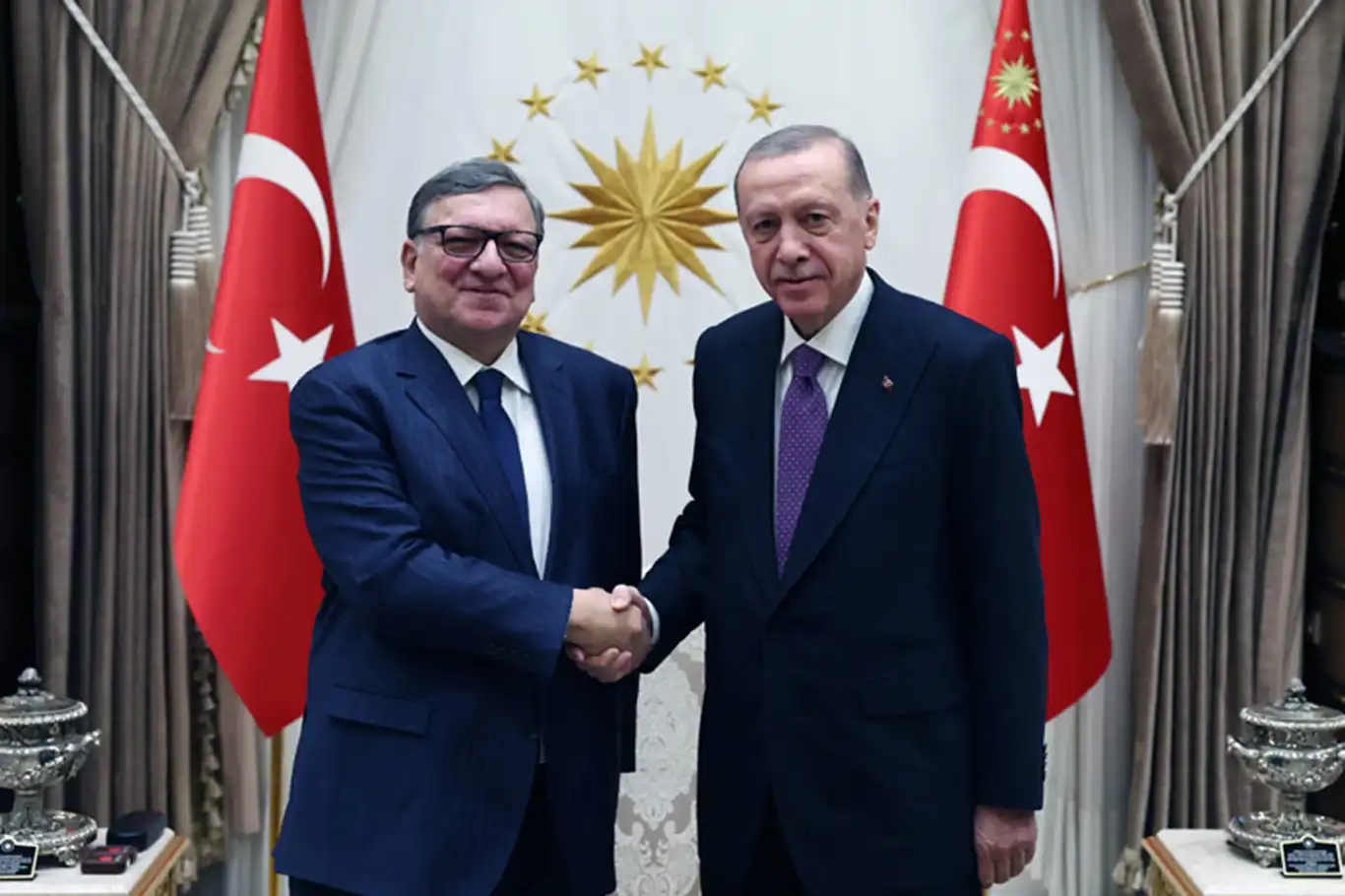 Cumhurbaşkanı Erdoğan, Barroso'yu kabul etti Cumhurbaşkanı Erdoğan, Barroso'yu kabul etti