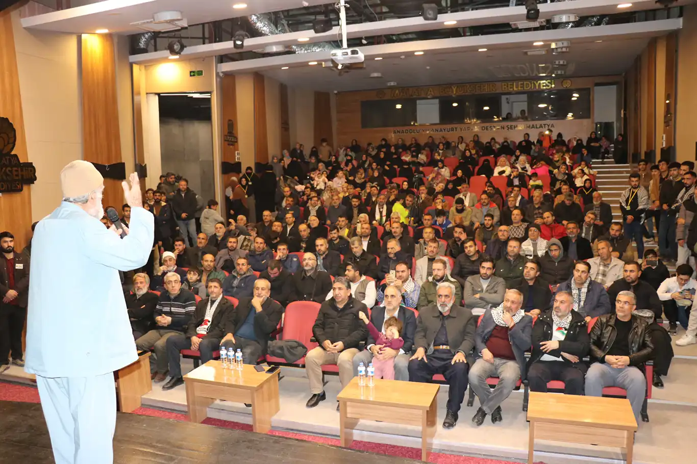 Göktaş: Hazreti Zübeyir'in kim olduğunu öğrenmek için Hazreti Muhammed'i bilmemiz lazım Göktaş: Hazreti Zübeyir'in kim olduğunu öğrenmek için Hazreti Muhammed'i bilmemiz lazım