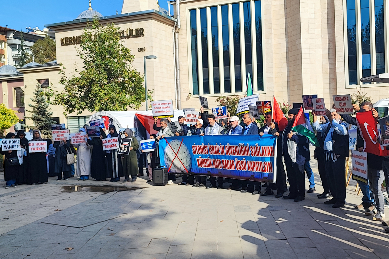 Malatya’da “Küreciği kapat israili köret” çağrısı yapıldı