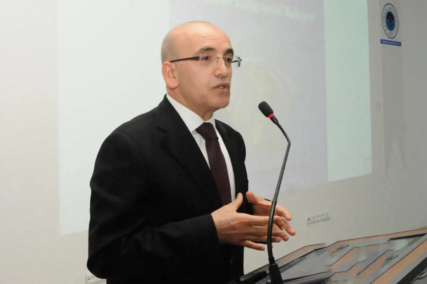 Maliye Bakanı Şimşek: KDV ve ÖTV'de artış olmayacak Maliye Bakanı Şimşek: KDV ve ÖTV'de artış olmayacak