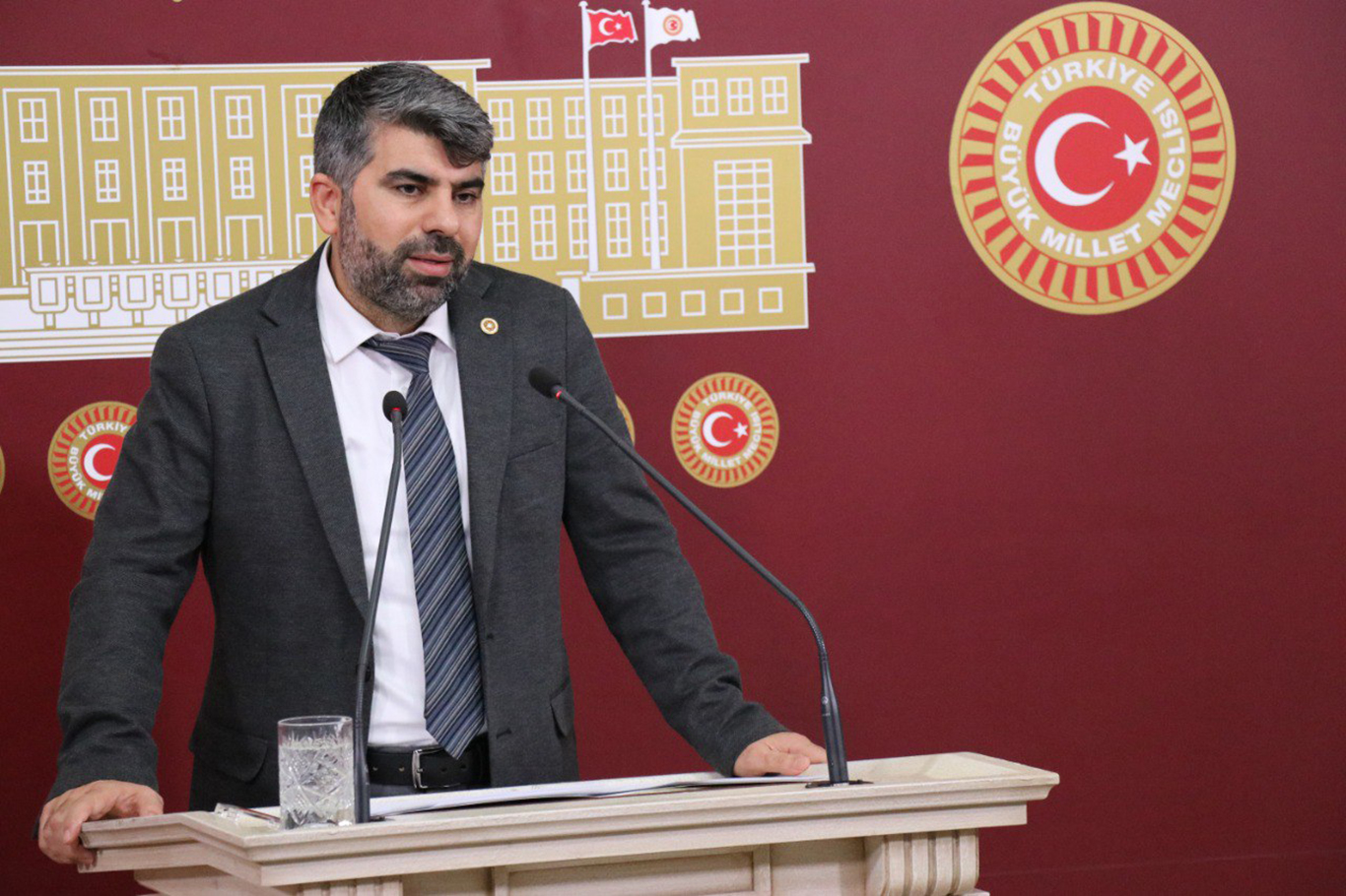 HÜDA PAR Mersin Milletvekili Faruk Dinç, Meclis'te basın toplantısı düzenledi