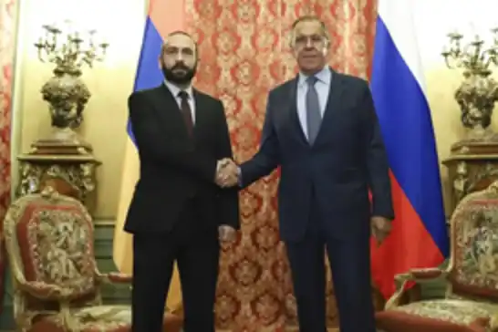 Lavrov meets Armenian FM, discusses regional issues