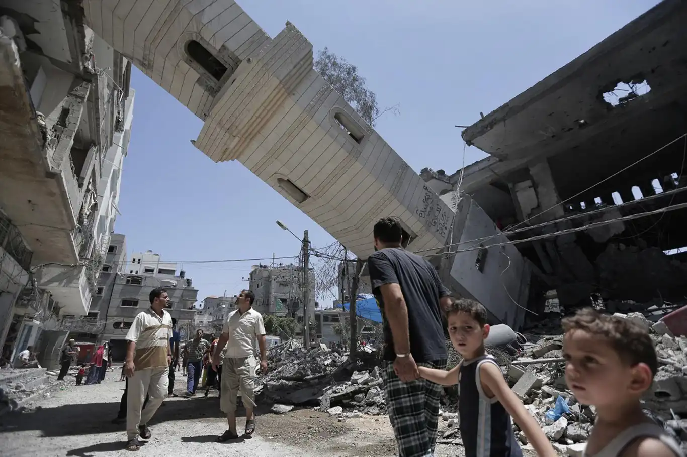 Gazze'de 56 cami tamamen yıkıldı, 192 cami hasar aldı