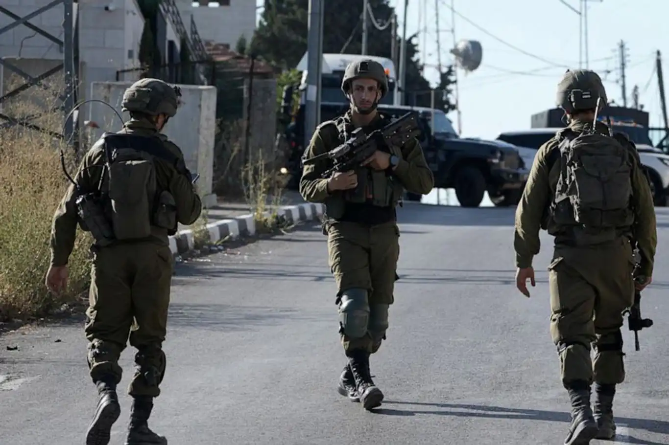 Siyonist rejim Batı Şeria'da 2 Filistinliyi şehid etti