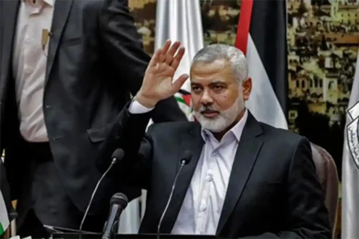 Hamas delegation meets Egyptian intelligence chief in Cairo