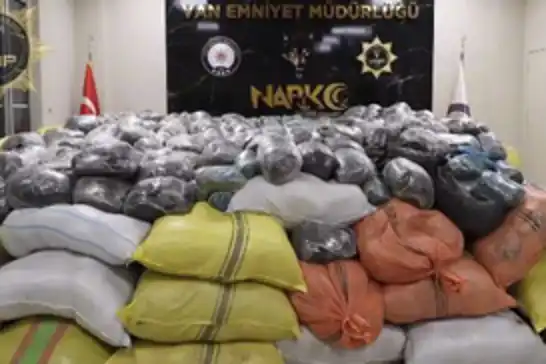 Police seize 4.6 tons of cannabis in Van, arrest foreign suspect